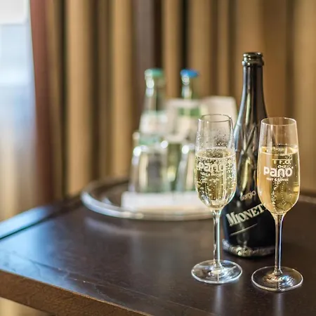 Altstadt Hotel&café Hotel